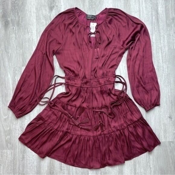Women's MINKPINK Dark Red Satin Long Sleeve Ruffle Tiered Boho Peasant Dress M - Picture 3 of 7